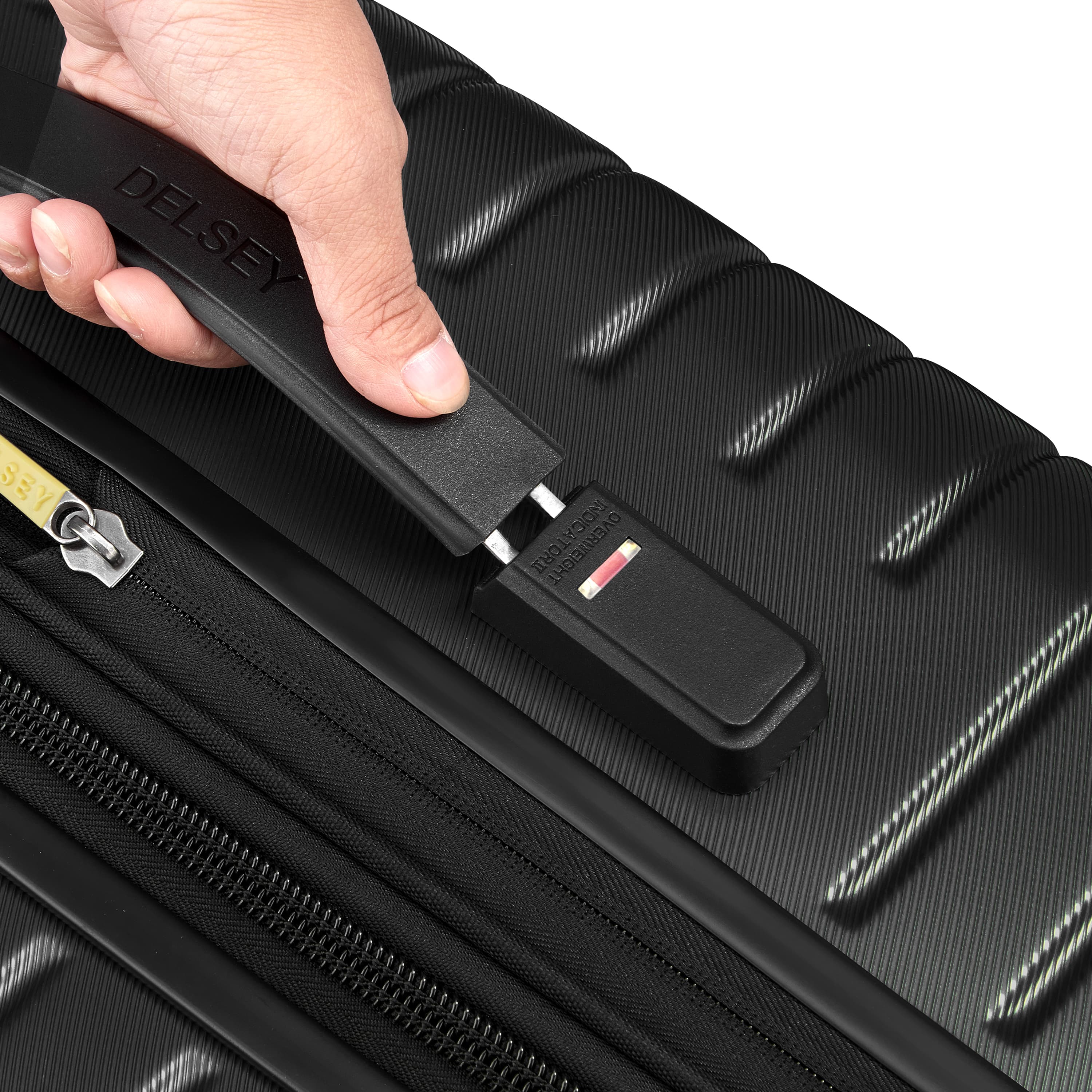 CRUISE 3.0 | 32-Inch Expandable Check-In Suitcase, Black
