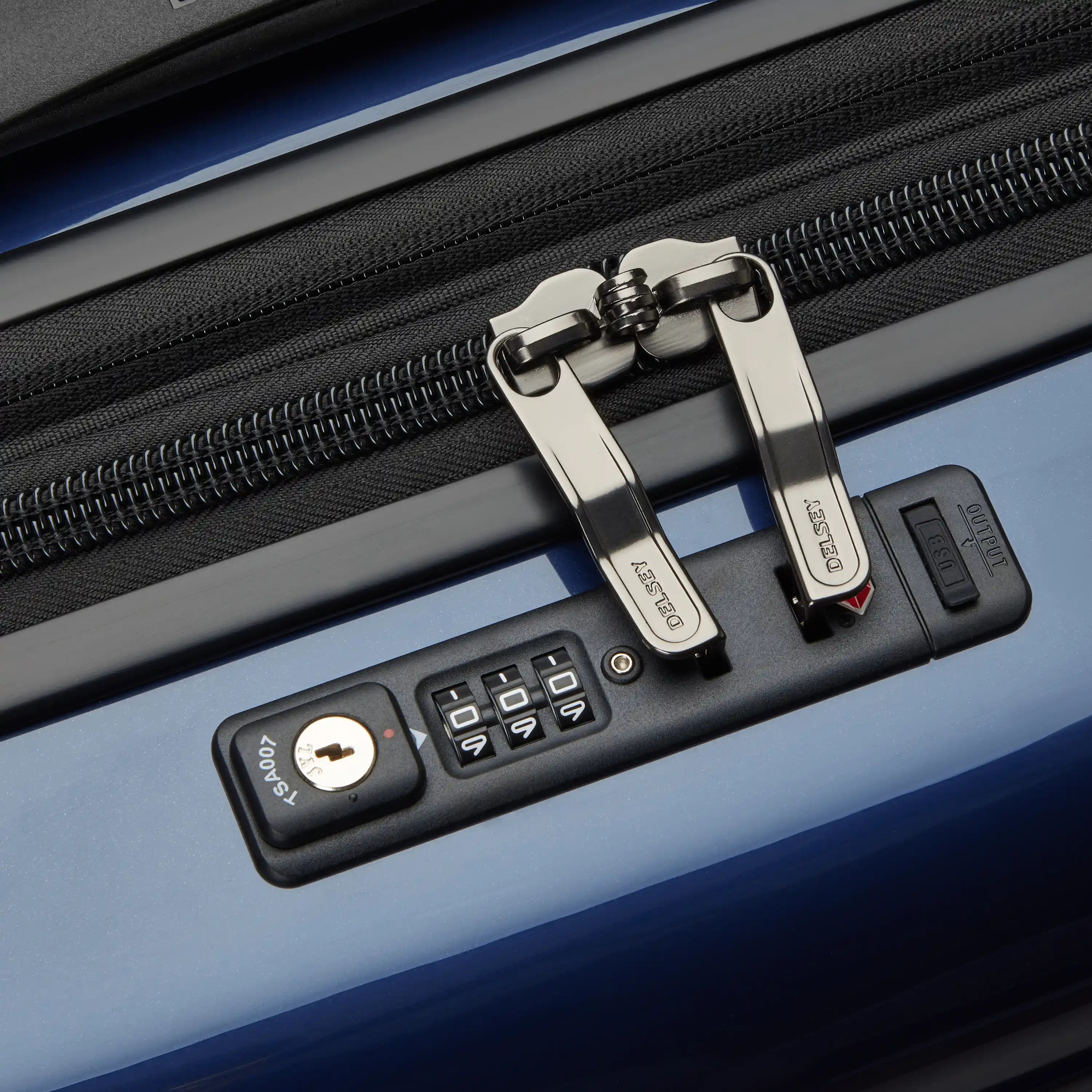 CRUISE 3.0 | 23-Inch Expandable Carry-On Suitcase, Deep sea navy