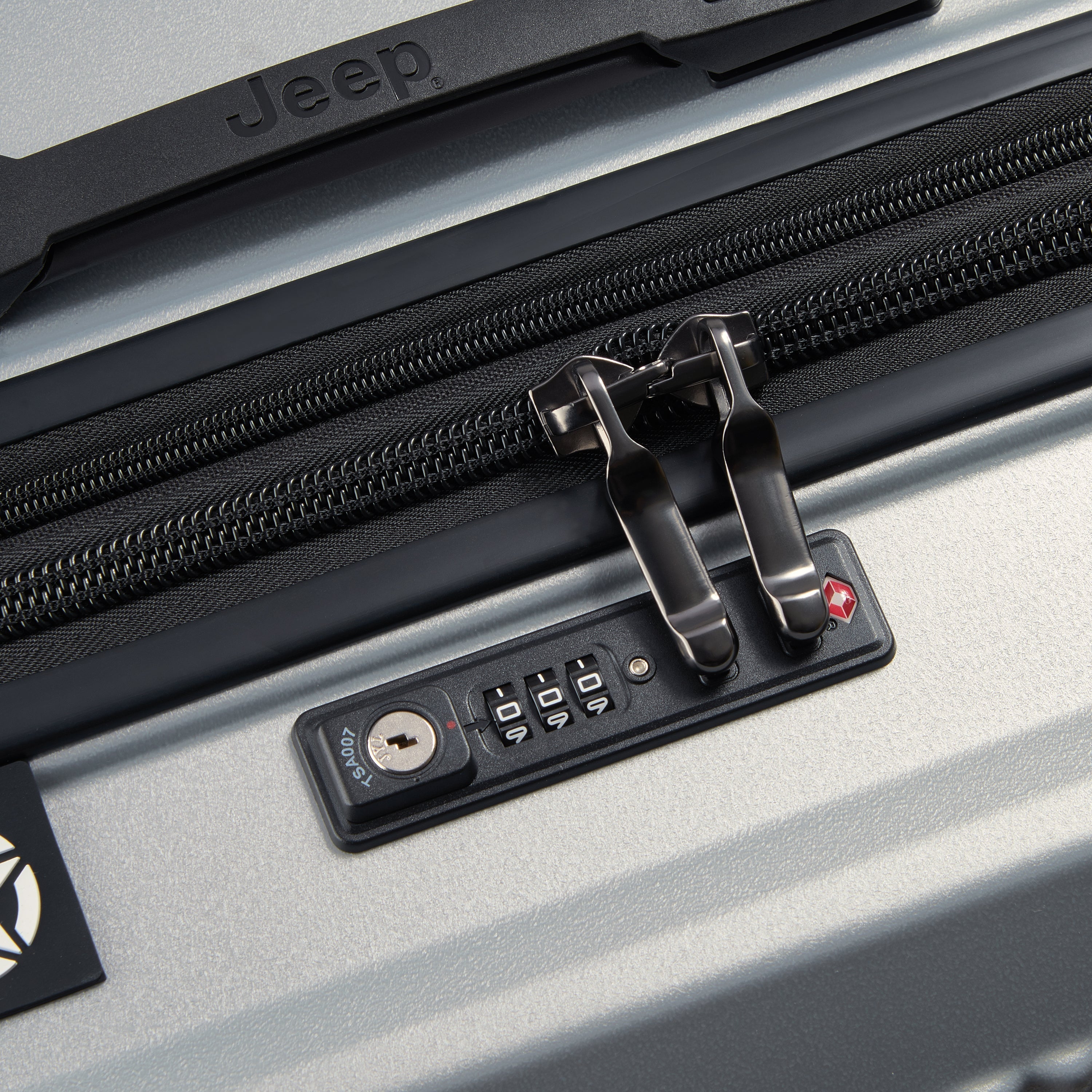 JH001A | 32-Inch Expandable Check-In Trunk Suitcase, Silver