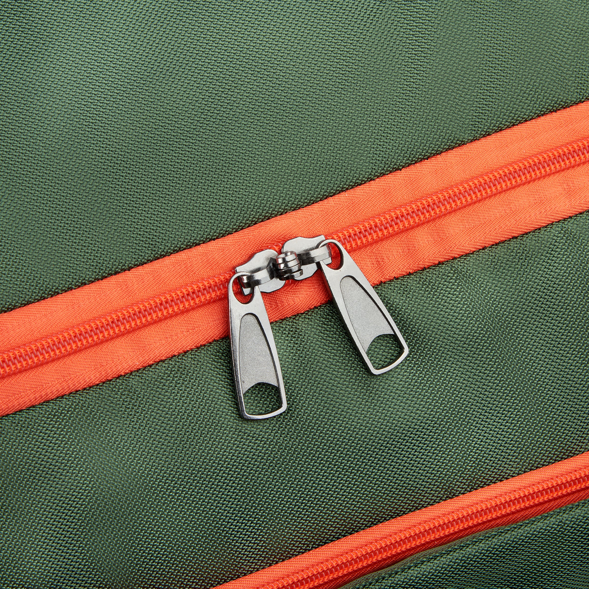 JS009D | 29-Inch 2-Wheeled Duffel Bag, Green