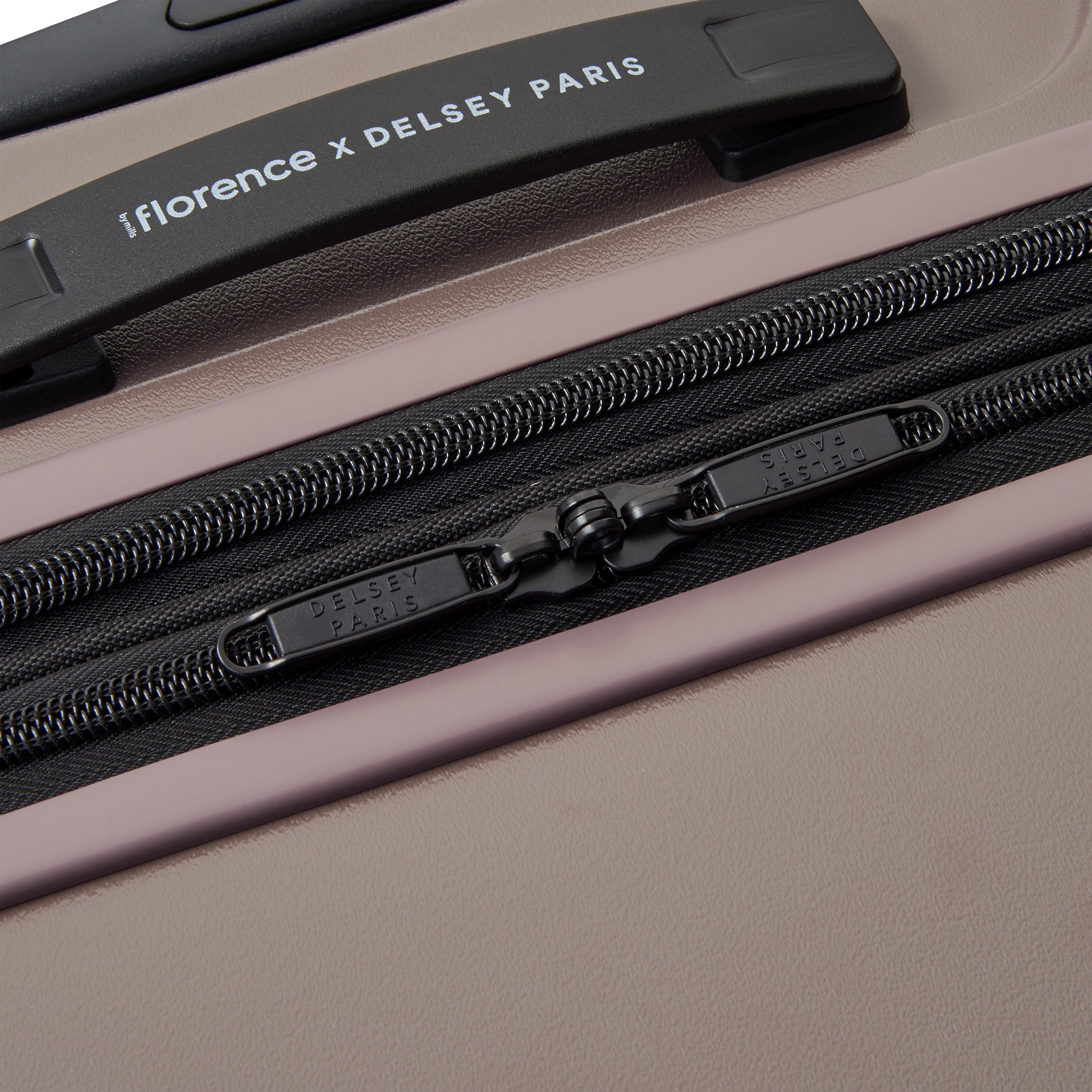CATCH FLIGHTS | 27-Inch Check-In Suitcase, Chestnut