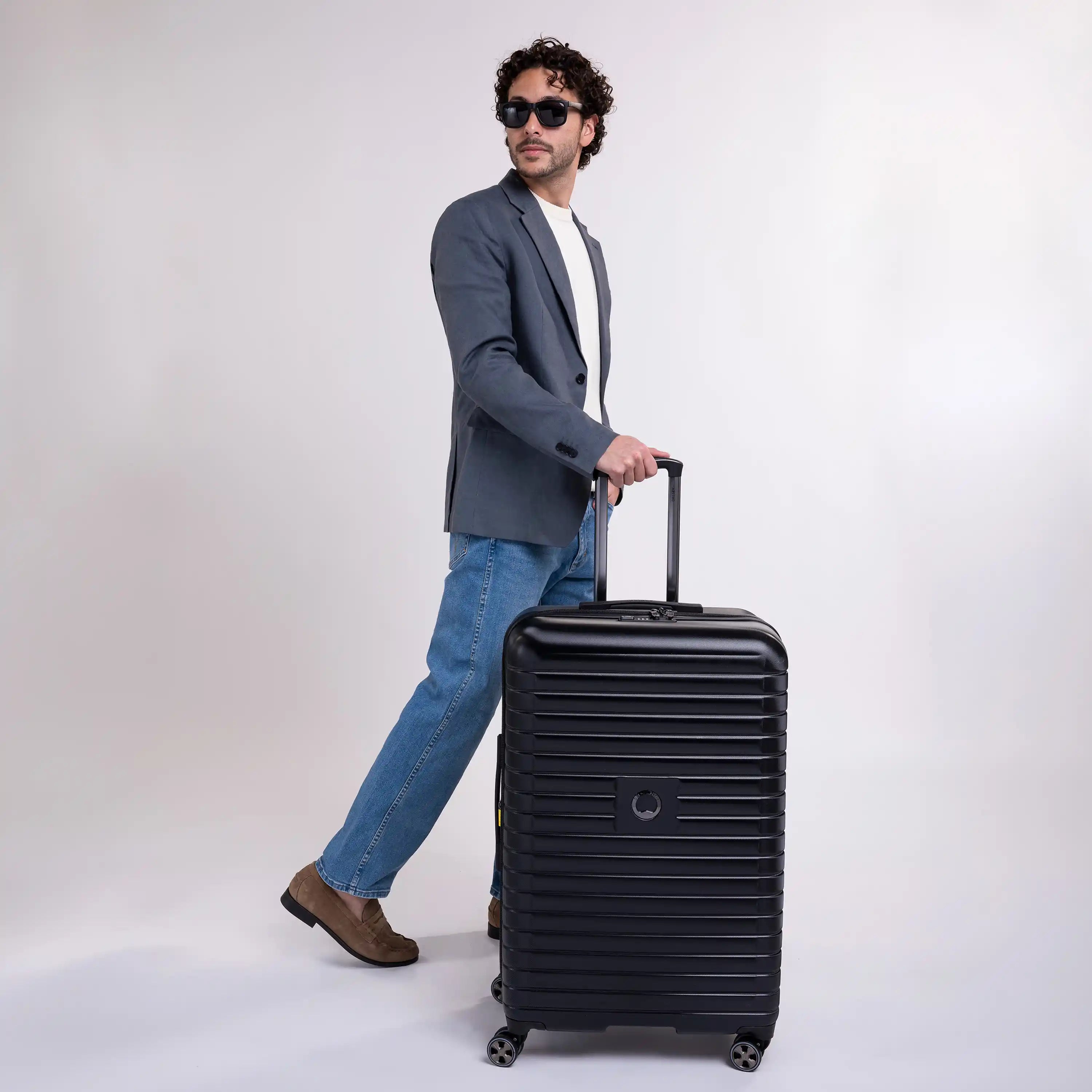 CRUISE 3.0 | 32-Inch Expandable Check-In Suitcase, Black