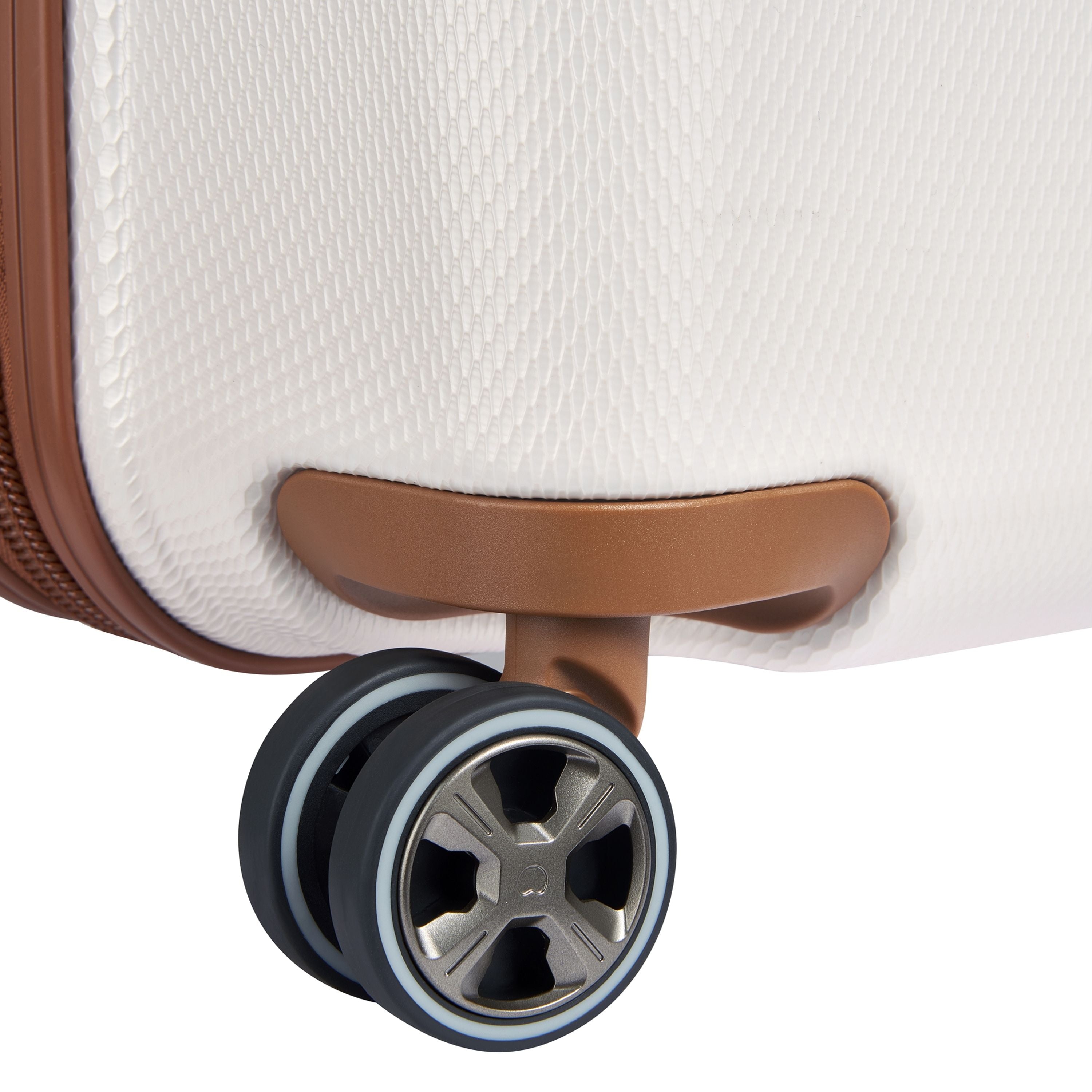 FLANERIE SE | 21-Inch Carry-On Suitcase, Champagne