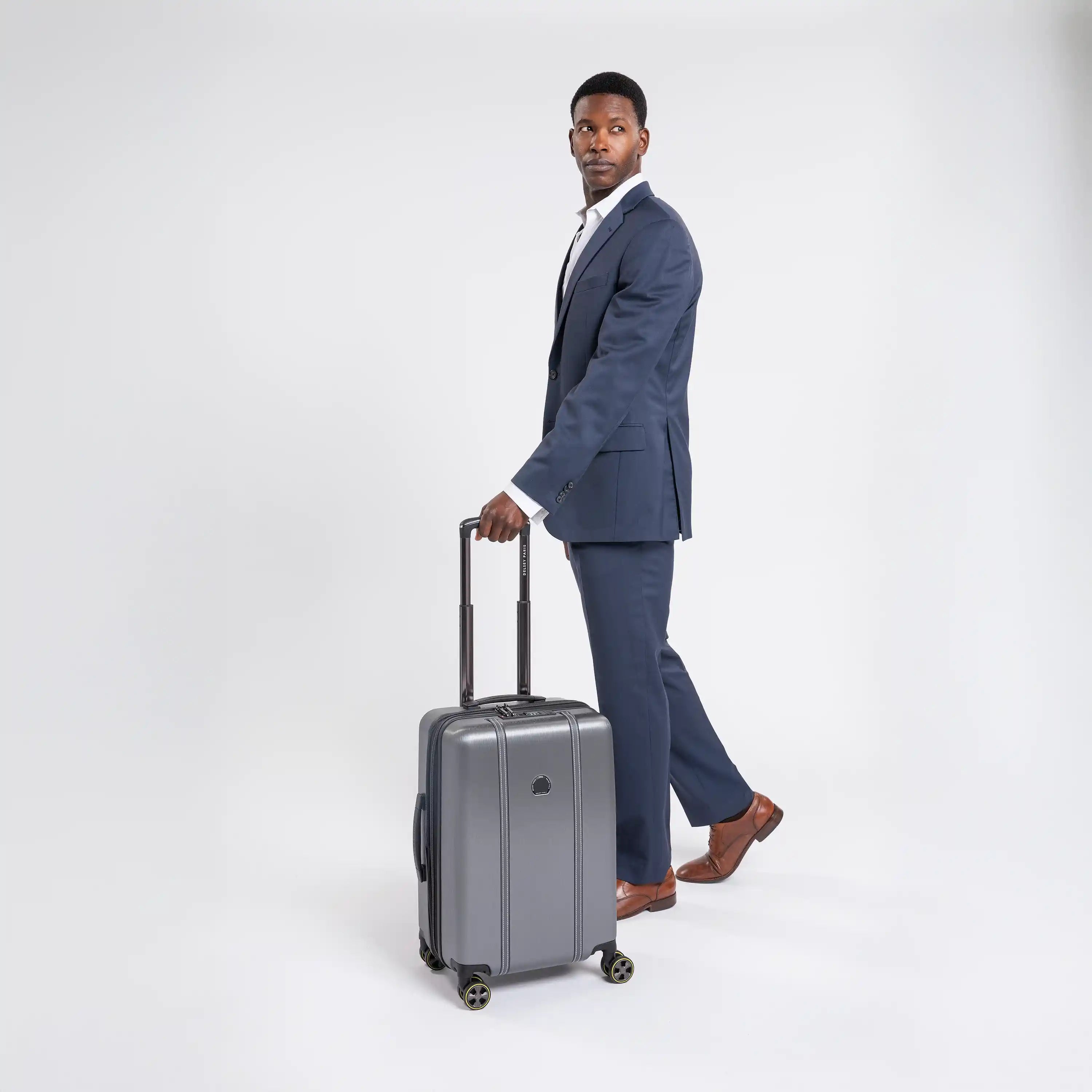 CADENCE | 23-Inch Expandable Carry-On Suitcase, Silver