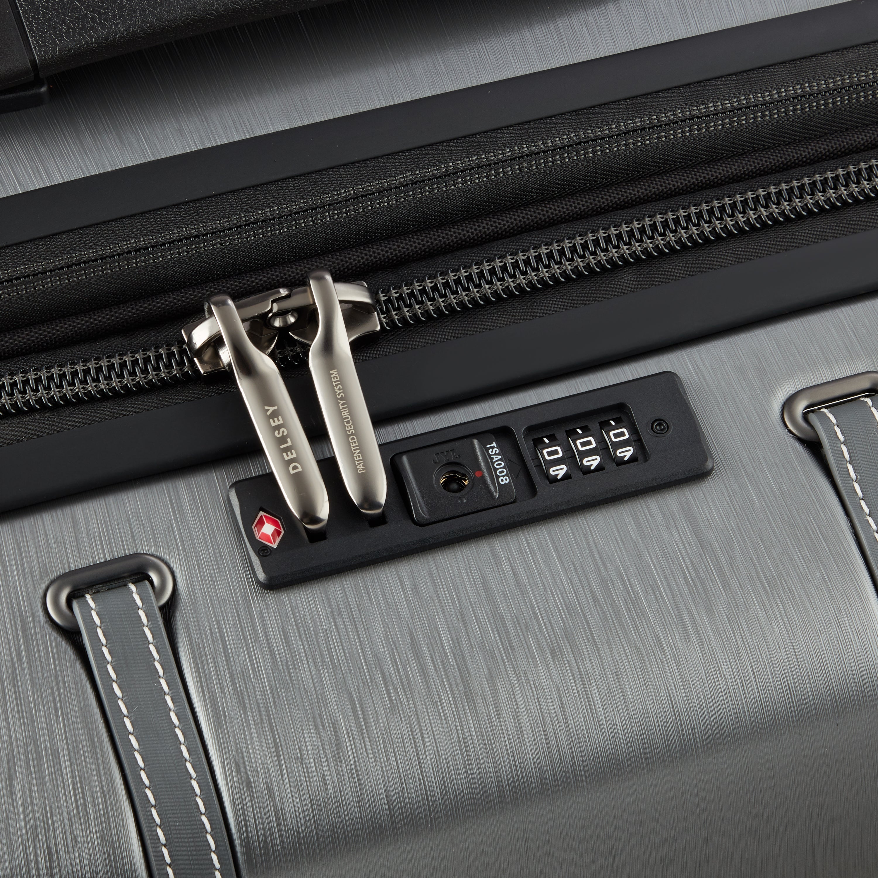 CADENCE | 27-Inch Expandable Check-In Suitcase, Silver