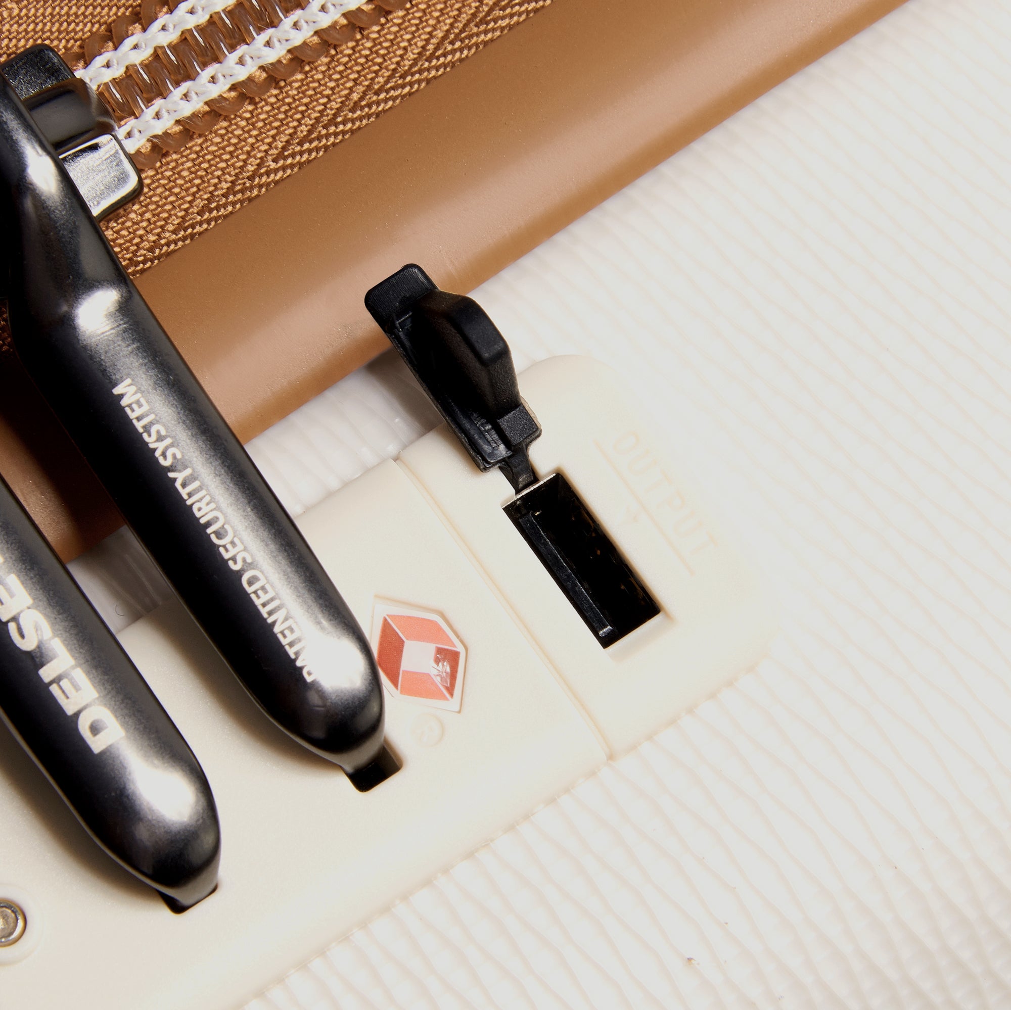 CHATELET AIR 2.0 |  22-Inch Carry-On Suitcase, Angora
