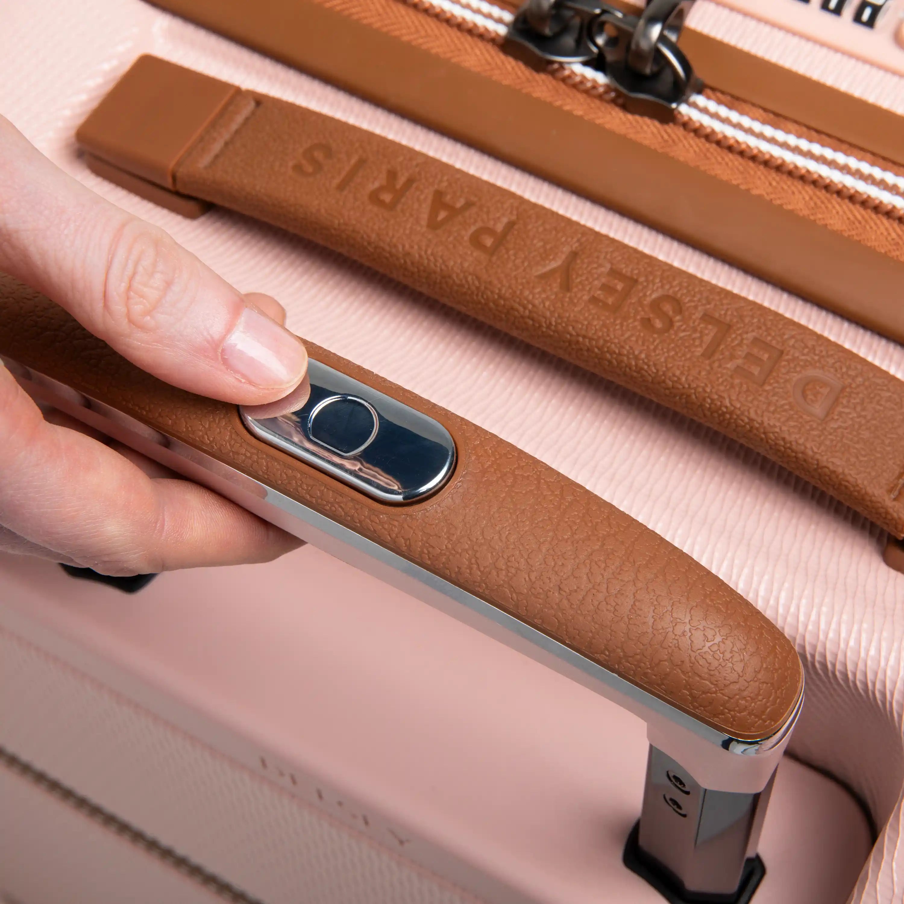 CHATELET AIR 2.0 |  23-Inch Carry-On Suitcase, Light pink