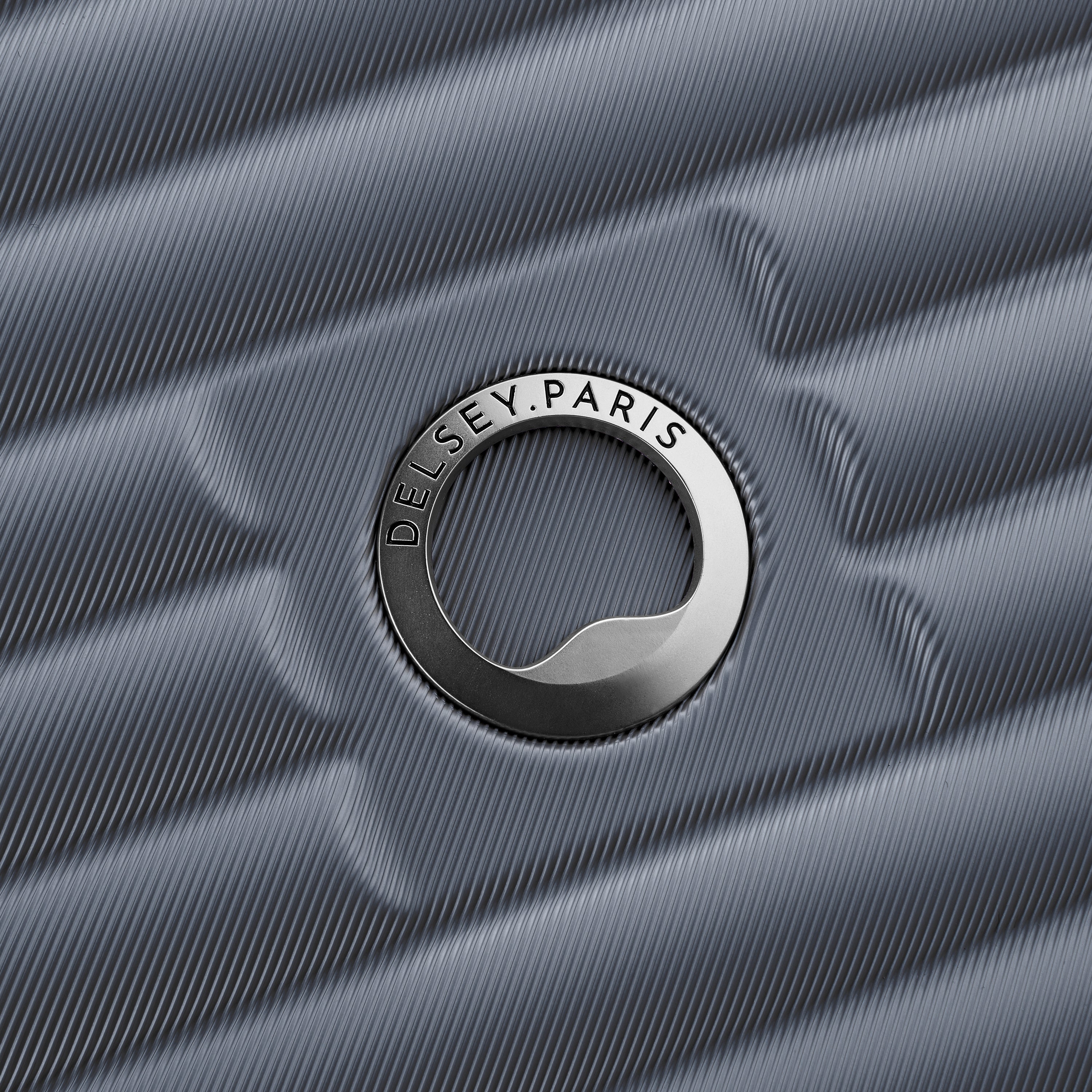 CRUISE 3.0 | 27-Inch Expandable Check-In Suitcase, Graphite