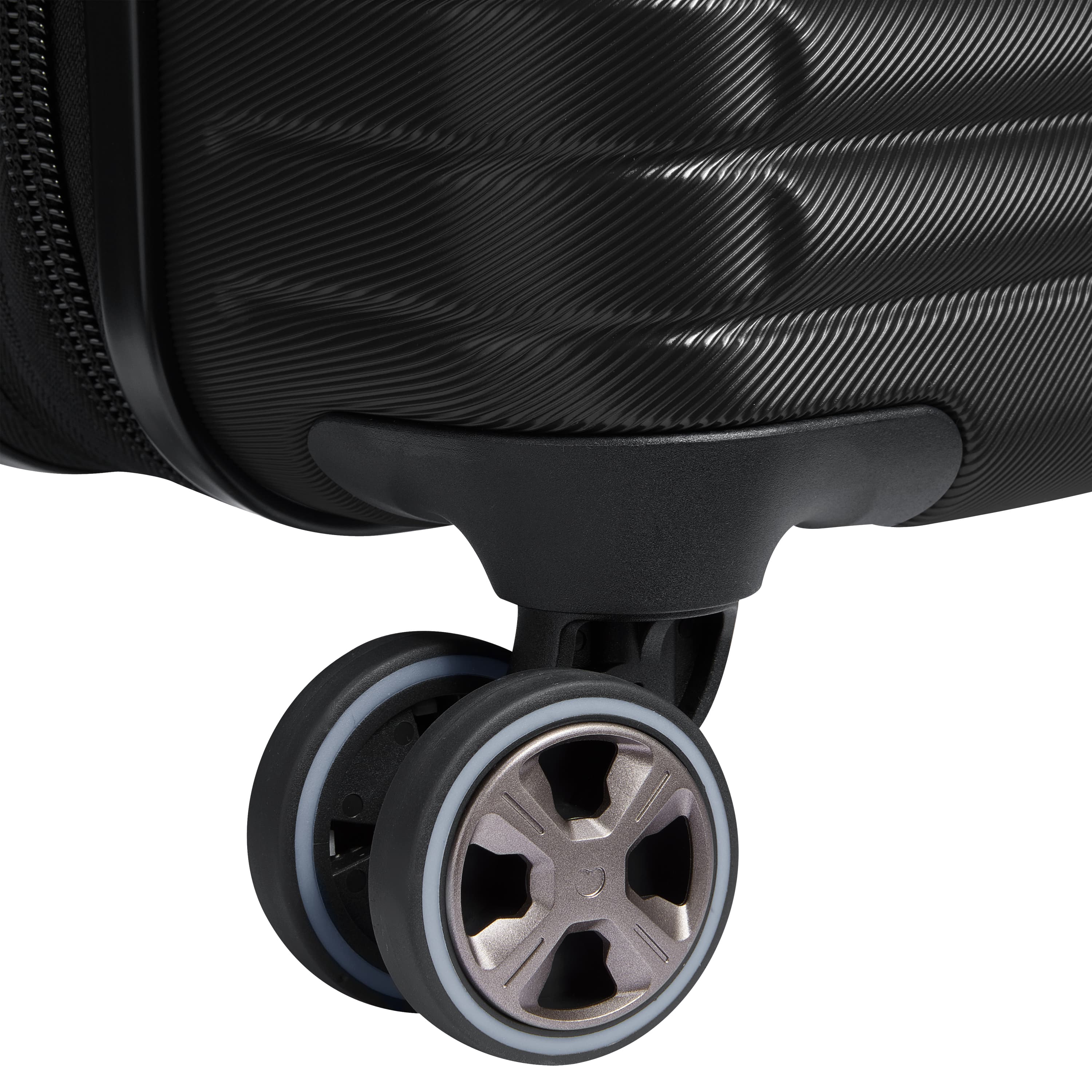 CRUISE 3.0 | 23-Inch Expandable Carry-On Suitcase, Black
