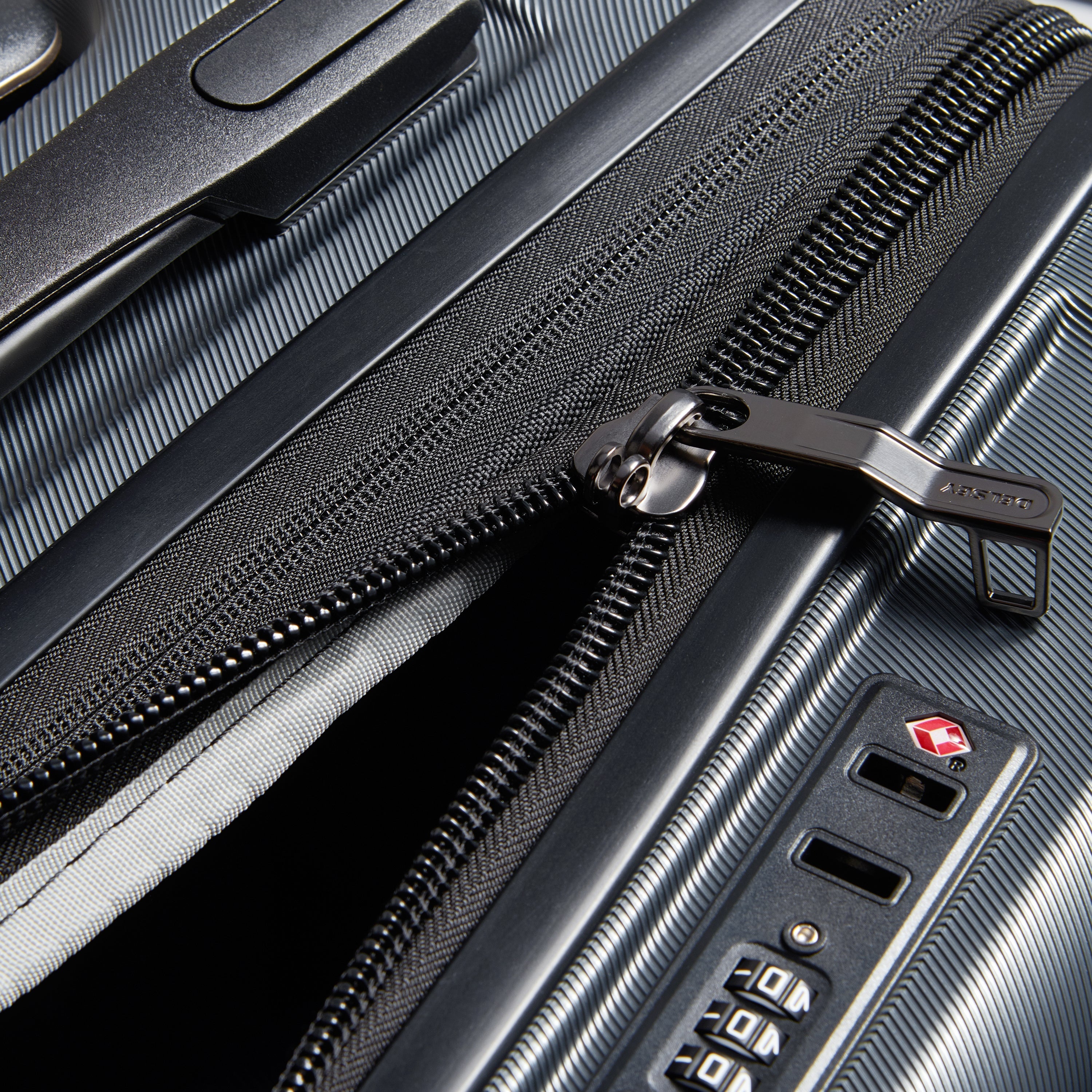 CRUISE 3.0 | Carry-On Underseater Suitcase, Graphite