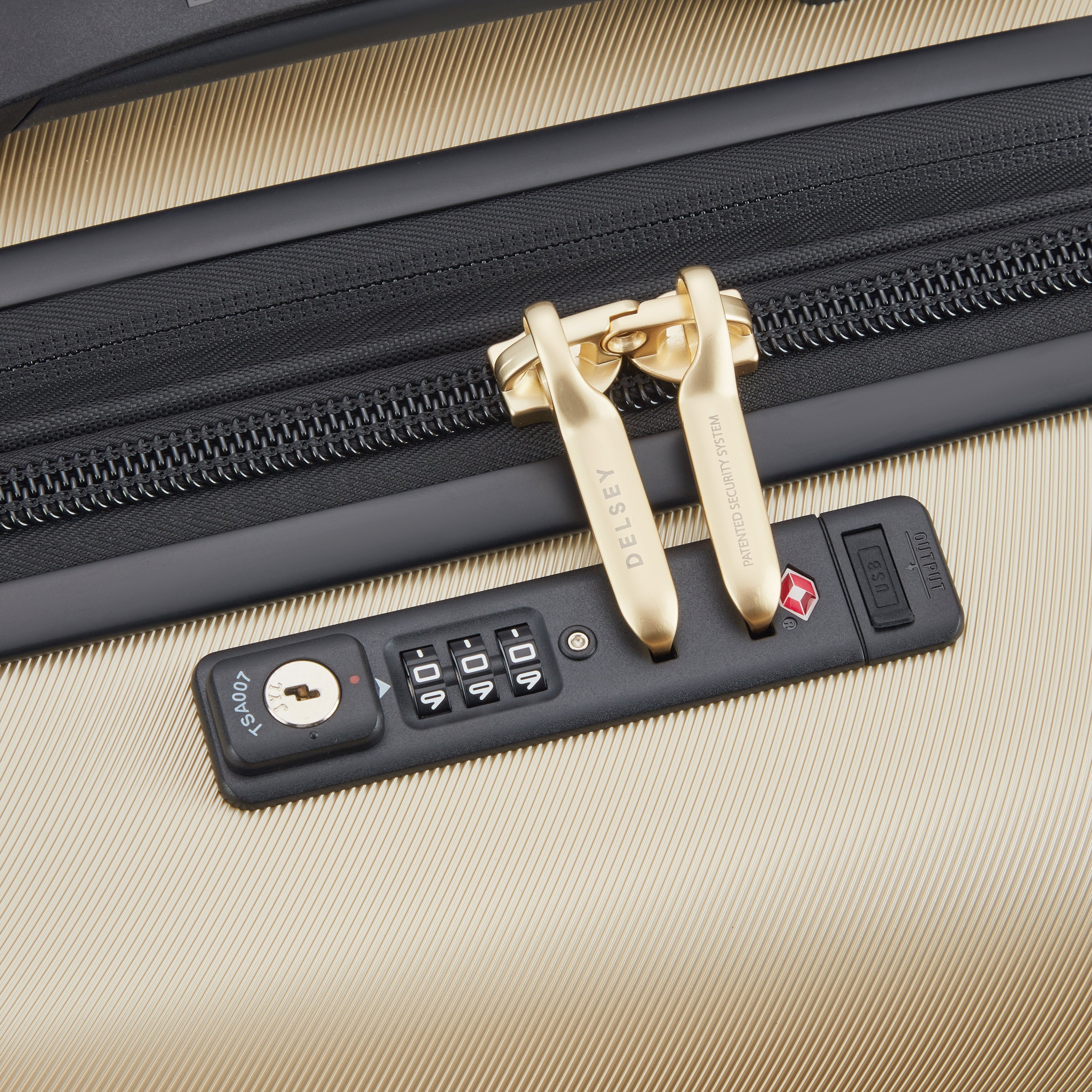 CRUISE 3.0 | 23-Inch Expandable Carry-On Suitcase - 80th Anniversary Edition, Gold