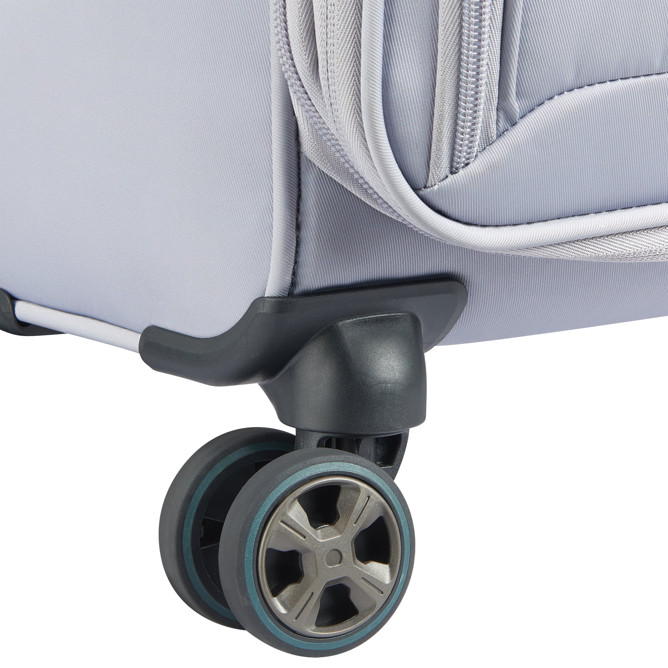 CRUISE 3.0 | 23-Inch Expandable Carry-On Suitcase, Platinum
