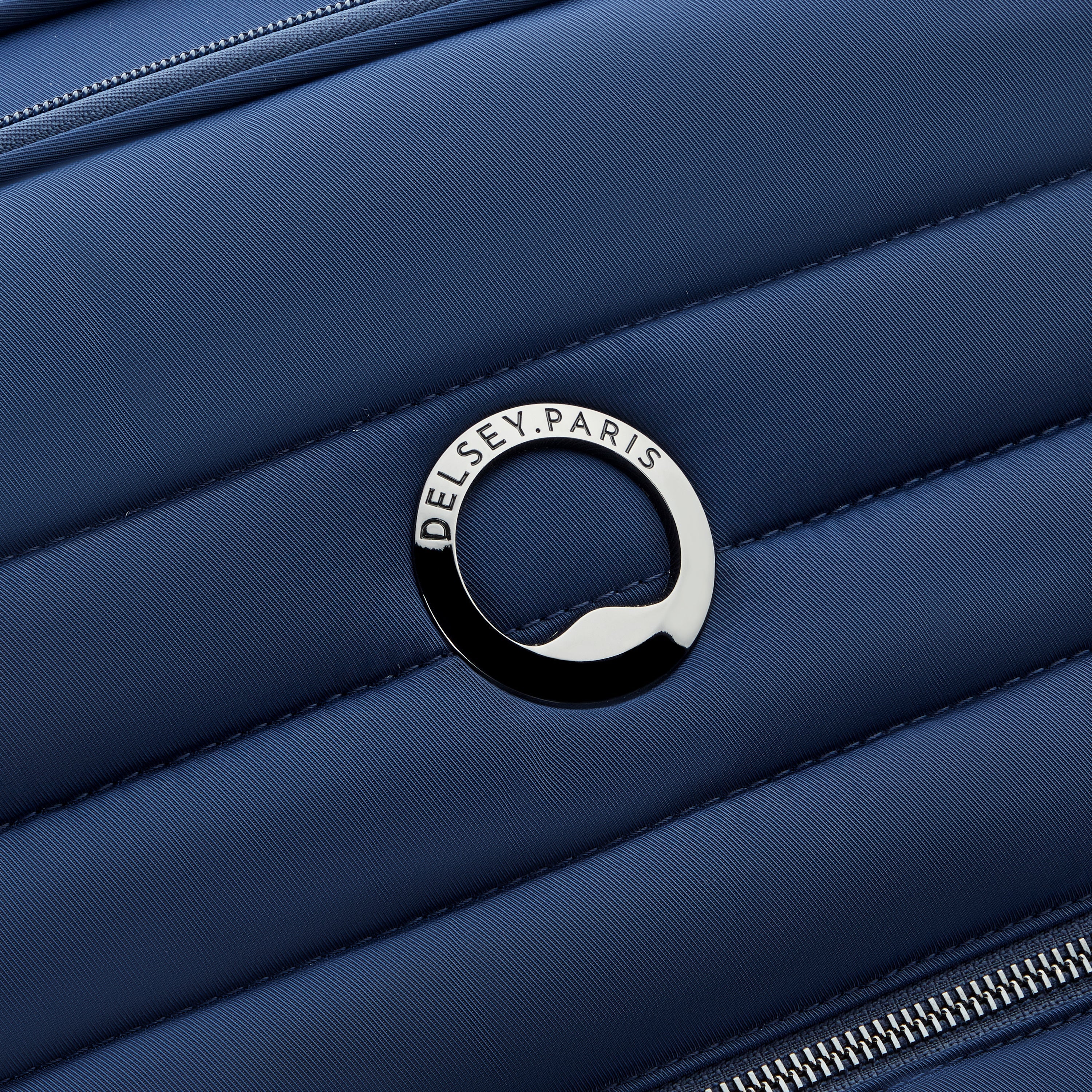 CRUISE 3.0 | 23-Inch Expandable Carry-On Suitcase, Deep sea navy