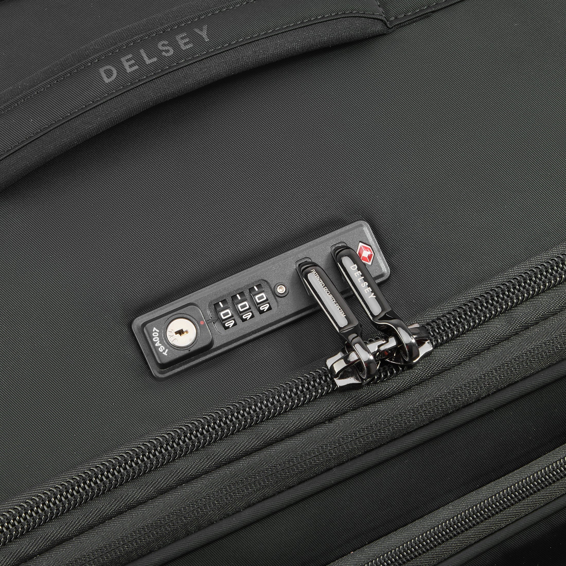 CRUISE 3.0 | 31-Inch Expandable Check-In Suitcase, Black