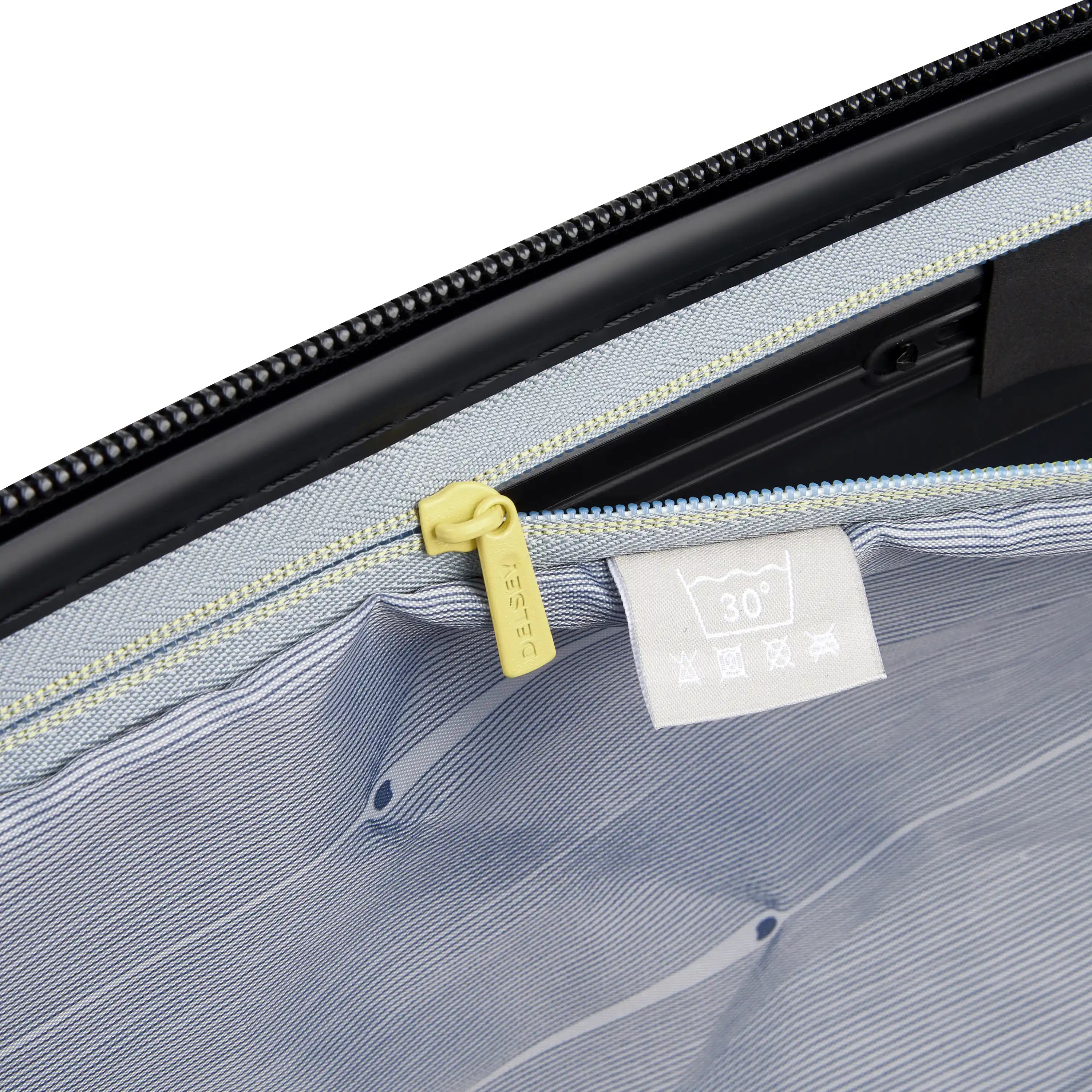 CRUISE 3.0 | 30-Inch Check-In Trunk Suitcase, Black