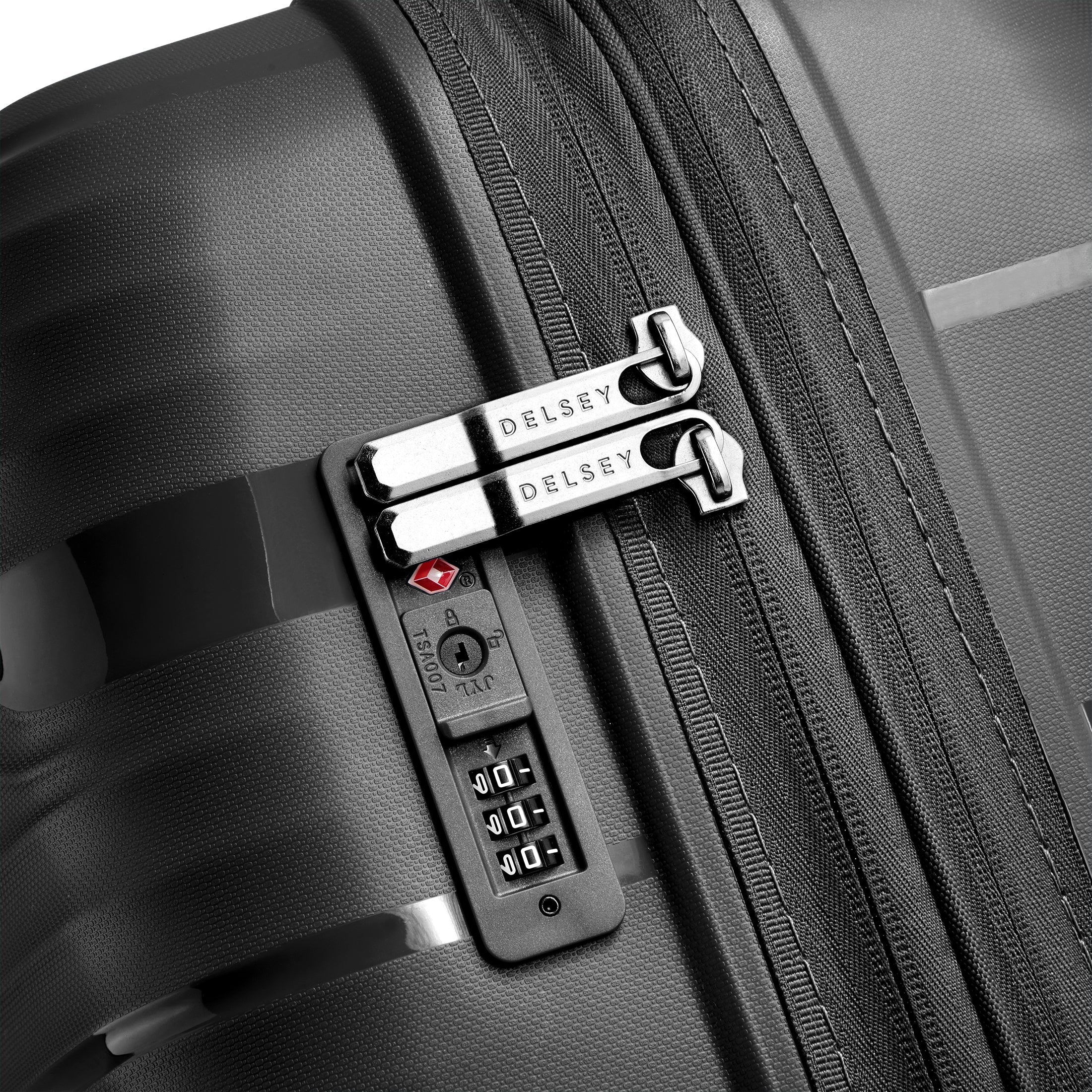 DUNE | 27-Inch Expandable Check-In Suitcase, Black
