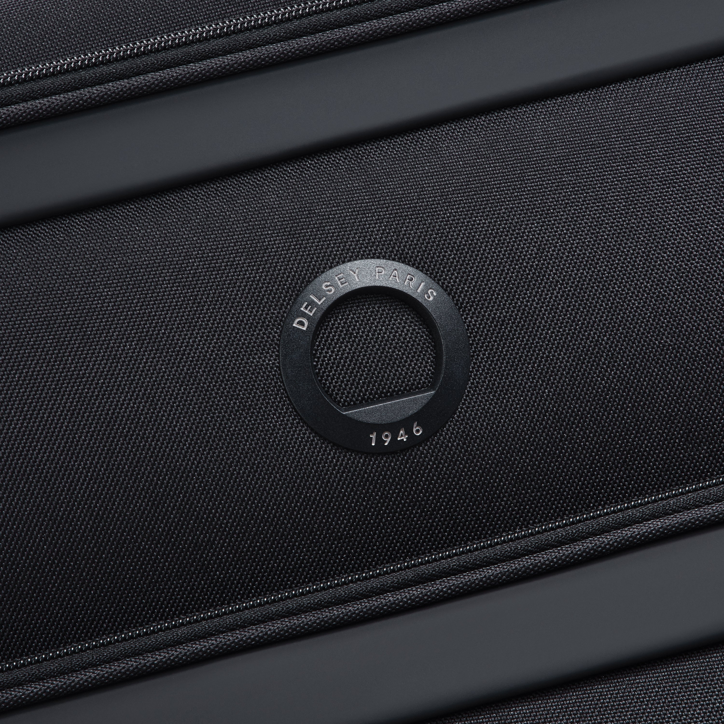 SKY MAX 3.0 | 27-Inch Check-In Suitcase, Black