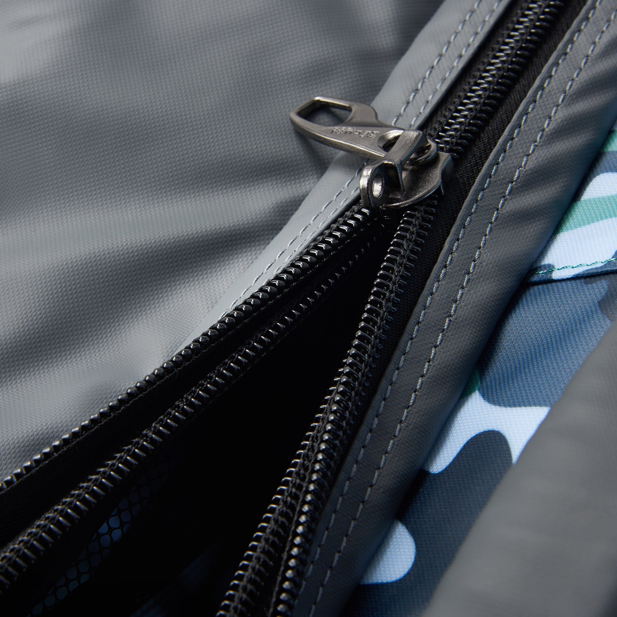RASPAIL |  29-Inch 2-Wheeled Duffel Bag, Camo