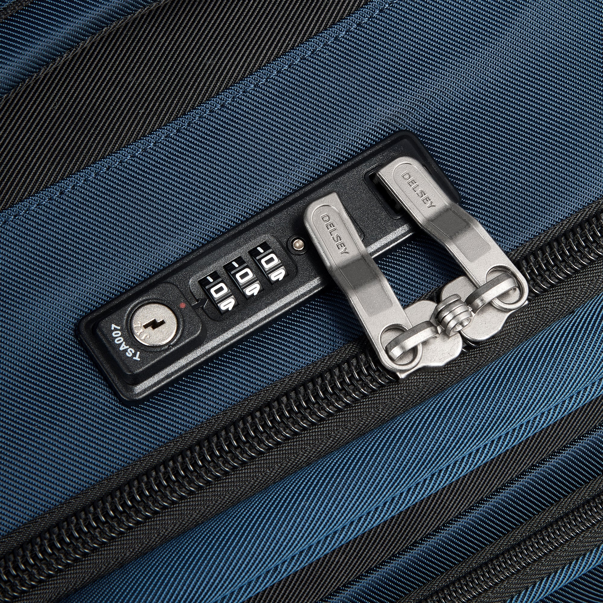 SKY MAX 2.0 |  31-Inch Expandable Check-In Suitcase, Blue